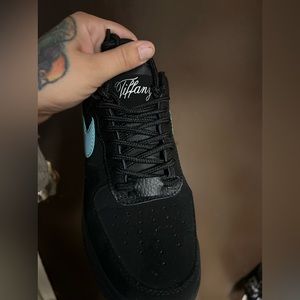 Only worn once they don’t fit